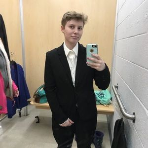 Meet your Posher, Remy